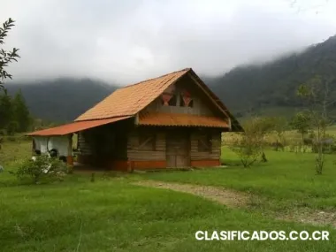 Vendo lindo terreno con cabaña
