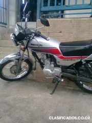 Vendo moto honda 125 cc año 2007 poco uso.