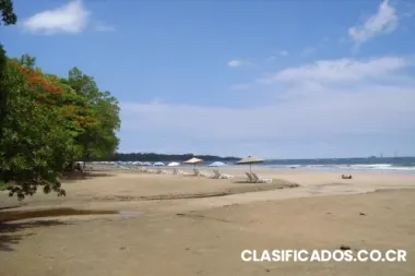 Vendo o cambio a 10 minutos d playa tamarindo