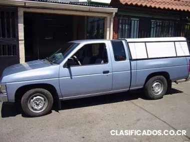 Vendo pick-up extracabina en dos millones