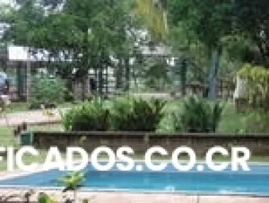Vendo quinta pequena con piscina. tambien se alquila