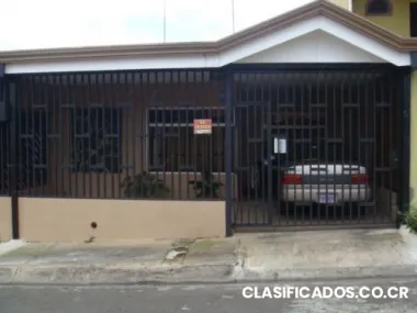 Venta de casa en santa lucia de barva