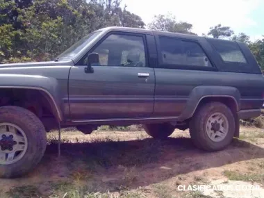 4runner 4x4 buen estado modelo 86 22r
