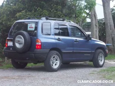 Chevrolet tracker 4x4, 5 ptas. fuerte pero muy confortable
