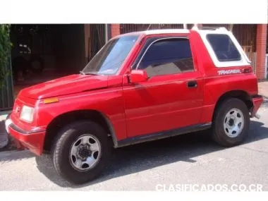Geo tracker rojo