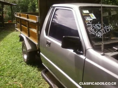 Pick up doble traccion exelente estado año 87 se vende por falta de uso