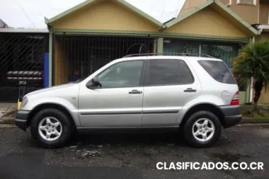 Vendo mercedes benz, valor hacienda ¢9.8 mill.