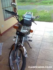 Vendo moto en buen estado una ganga