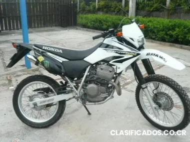 Vendo moto honda tornado modelo 2008