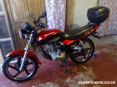 Vendo mi moto freedom