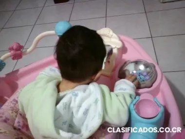 Centro de actividades para niña