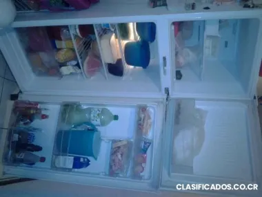 Combo de electrodomésticos usados ya sea para uso o repuestos