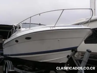Lancha de 30 pies con camarote y baño aparte
