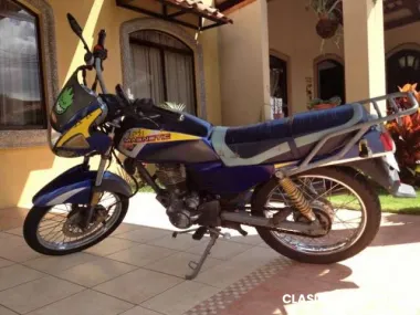 Moto um magnetic 150 ganga. unico dueño