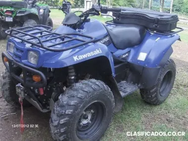 Por salida del pais vendo kawasaki praire ano 2011 como nuevo color azul