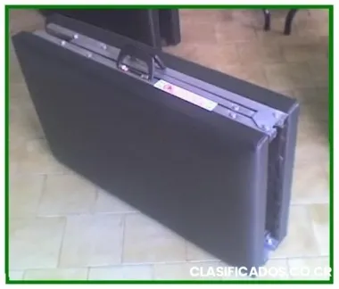 Somos fabricantes de camillas de todo tipo,sillones de pedicuria y cosmetologia.