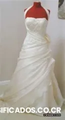 Vestidos de novia se alquilan o venden