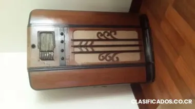 Dos antiguedades de 1928 y 1934