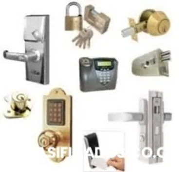 Istalo todo tipo de llavines , puertas.