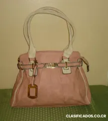 Liquidación de bolsos y carteras -50%