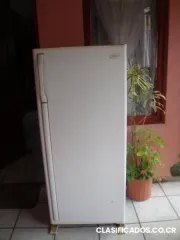 Refrigeradora muy barata! 70.000 colones