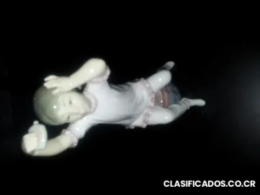 Se vende bella muñeca de porcelana lladro