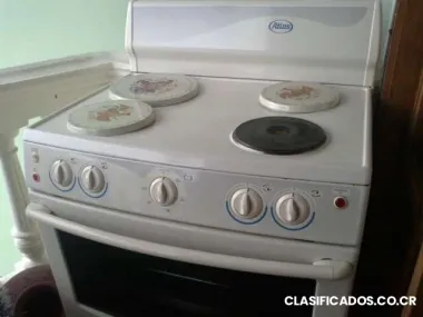 Se vende cocina atlas en muy buen estado