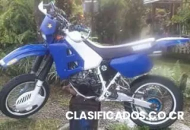 Se vende moto yamaha 200r