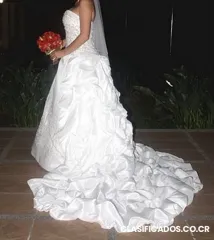 Se vende vestido de novia barato