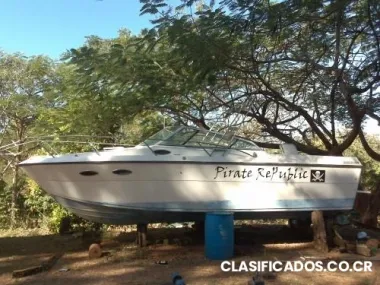 Vendese bote con camarote 27 pies