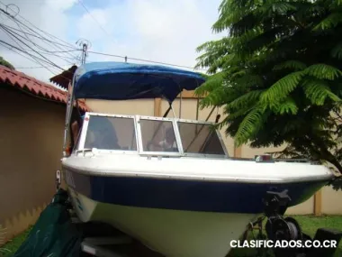 Vendo lancha marca starcraft con motores fuera de borda