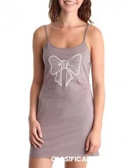 Venta de camisetas, pijamas de niños y adultos