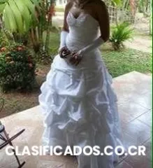 Vestido de novia se escuchan ofertas