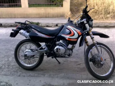 Se vende moto fredom o se cambia por carro