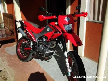 Vendo o cambio / formula 250cc/modelo2013