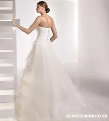 Vestido de novia español precioso de la marca pronovias!