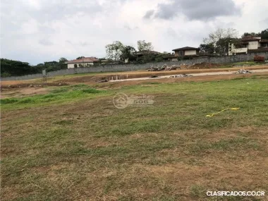 Se vende hermoso lote en condominio Espavel