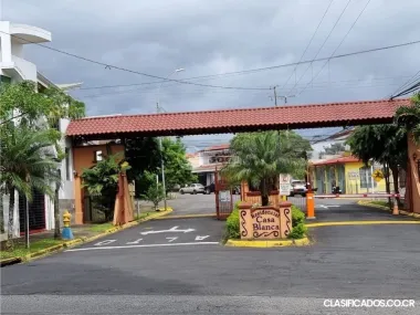 Casa Barreal de Heredia residencial Casa Blanca