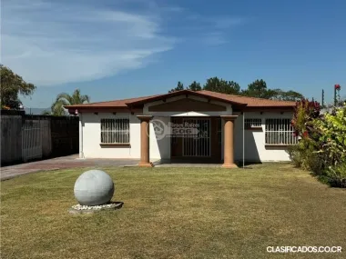 Se vende Casa una planta en el centro de Santo Domingo