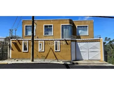 Vendo Casa con dos apartamentos en Los Ángeles San Rafael