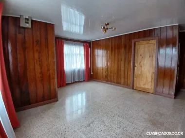 Casa de habitación con excelente ubicacion