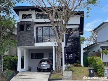 Se vende Casa Condominio Tierras de Café Heredia #2060