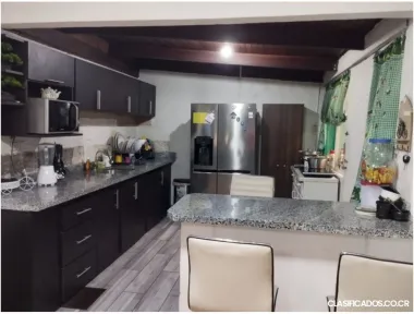 Se vende casa en 4 reinas de Tibas San Jose #2064