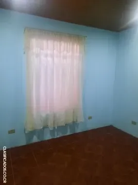 Se alquila mini apartamento para señora o estudiante solas