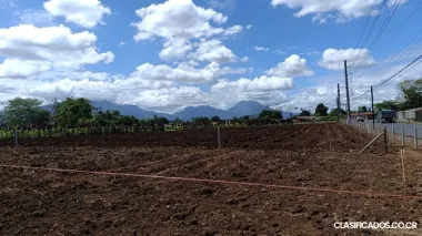 EN VENTA 2 BELLAS PROPIEDADES EN LA FORTUNA DE SAN CARLOS. 