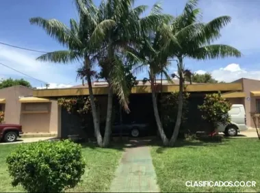 ESPECTACULAR PROPIEDAD Y CASA EN HEREDIA. 