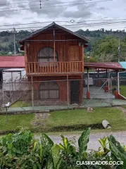 BELLÍSIMA CASA TIPO CABAÑA EN SABALITO, COTO BRUS. 