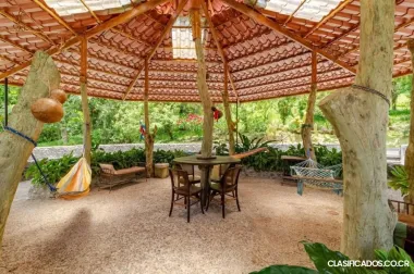 BELLÍSIMA FINCA CON PROYECTO TURÍSTICO EN SAN CARLOS. 