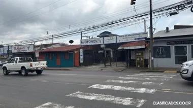 SE VENDE ÚTIL PROPIEDAD FRENTE AL HOSPITAL DE SAN RAMÓN. 