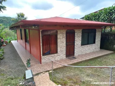 DE OPORTUNIDAD EN SAN VITO DE COTO BRUS. 